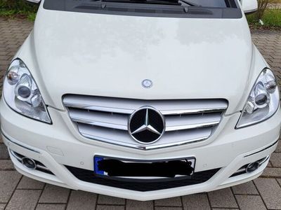 gebraucht Mercedes B160 in Calcitweiss