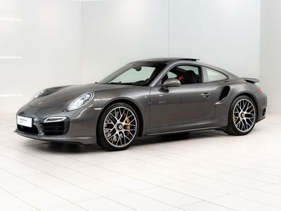 Porsche 911 Turbo S
