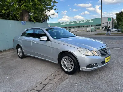 Gebraucht Mercedes E200 136 PS (100 kW) 2010 Silber Limousine