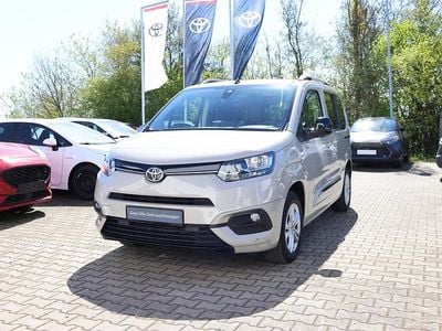 Begagnad Toyota Proace Verso City 131 HK (96 kW) 2022 Beige Kombi