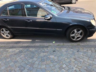 Mercedes C240
