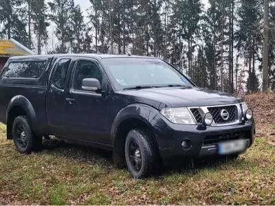 Gebraucht Nissan Navara 190 PS (139 kW) 2010 Schwarz Pickup