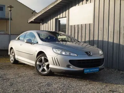 Gebraucht Peugeot 407 Coupe Platinum 163 PS (119 kW) 2011 Gris aluminium Coupé