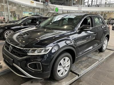 Second-hand VW T-Roc Basis 110 CP (80 kW) 2022 Negru SUV