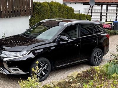 gebraucht Mitsubishi Outlander P-HEV Plug-in Hybrid 2.4 MIVEC H...