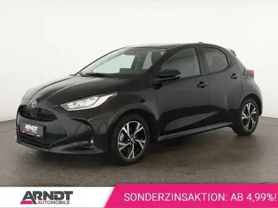 Gebraucht Toyota Yaris Hybrid 116 PS (85 kW) 2025 Mysticschwarz Limousine