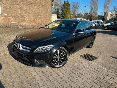 Gebraucht Mercedes C200 150 PS (110 kW) 2018 Schwarz Kombi