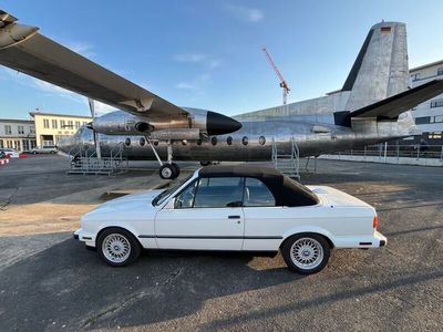 Gebraucht BMW 325 Cabriolet 171 PS (125 kW) 1988 Schwarz Cabrio
