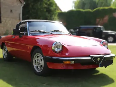Gebraucht Alfa Romeo Spider 126 PS (92 kW) 1987 Rot Cabrio