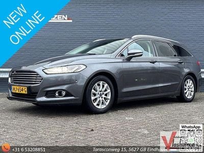 Grau Gebraucht 2015 Ford Mondeo Titanium Kombi | 5.950 €