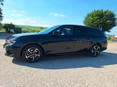 Gebraucht Opel Astra 131 PS (96 kW) 2025 Schwarz Kleinwagen