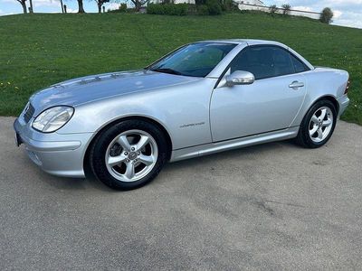Usata Mercedes SLK200 163 CV (119 kW) 2001 Argento Cabrio