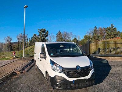 Gebraucht Renault Trafic 120 PS (88 kW) 2019 Weiß Van / Kleinbus