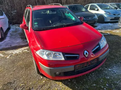 Gebraucht Renault Mégane GrandTour Avantage 111 PS (81 kW) 2009 Hellrot Kombi