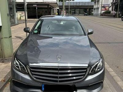 Mercedes E200