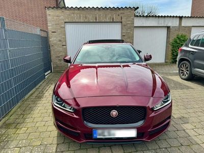 gebraucht Jaguar XE 25t 240PS Black pack Prestige Automatik