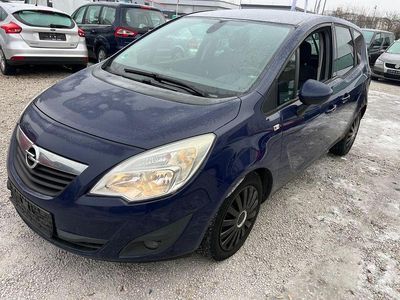 Blau Gebraucht 2011 Opel Meriva Design Edition Van / Kleinbus | 1.950 € (Guter Preis)