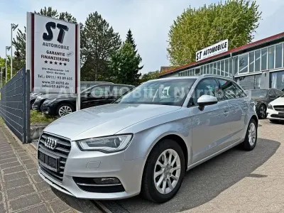 Gebraucht Audi A3 Attraction 150 PS (110 kW) 2014 Silber Limousine