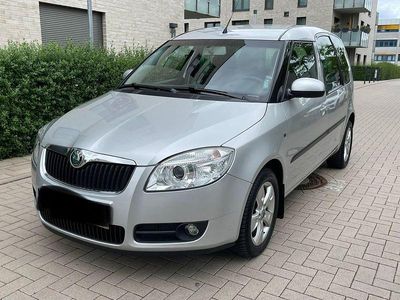 Silber Gebraucht 2007 Skoda Roomster Comfort Van / Kleinbus | 7.799 € (Teuer)