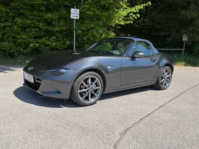 Używany Mazda MX5 Kizuna 184 KM (135 kW) 2024 Szary Kabriolet