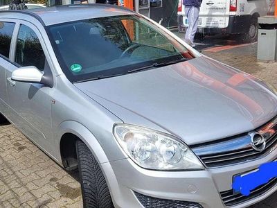 Usata Opel Astra Edition 116 CV (85 kW) 2008 Berlina