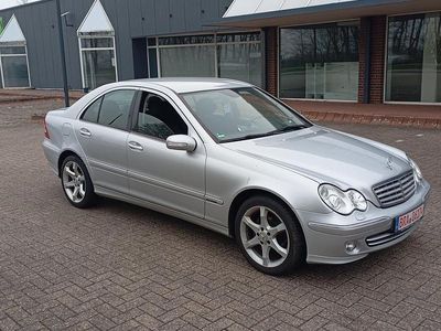 Second-hand Mercedes C180 Sport Edition 143 CP (105 kW) 2005 Argintiu Berlinǎ