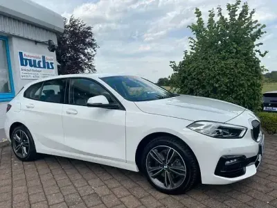 Gebraucht BMW 118 Sport Line 150 PS (110 kW) 2021 Andere Limousine