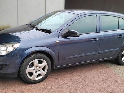 Gebraucht Opel Astra 105 PS (77 kW) 2007 Schwarz Limousine