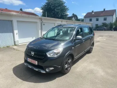 Gebraucht Dacia Lodgy Celebration 116 PS (85 kW) 2017 Grau Van / Kleinbus