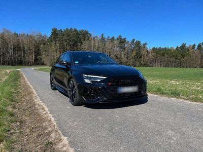 Second-hand Audi RS3 Ambiente 400 CP (294 kW) 2022 Negru Berlinǎ
