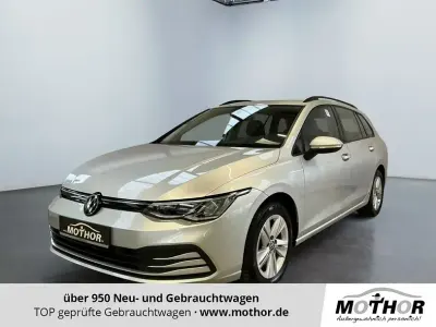 Gebraucht VW Golf VIII Life 150 PS (110 kW) 2023 Reflexsilber Kombi