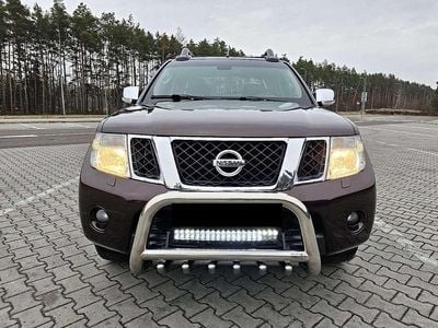 Gebraucht Nissan Navara 190 PS (139 kW) 2011 Braun Pickup