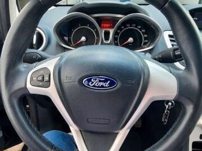 gebraucht Ford Fiesta 1,25 60kW Titanium Titanium