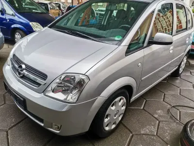 Gebraucht Opel Meriva 90 PS (66 kW) 2005 Silber Van / Kleinbus