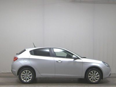 Grau Gebraucht 2021 Alfa Romeo Giulietta Limousine | 10.980 €