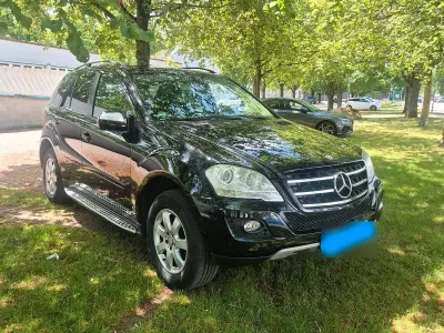 Gebraucht Mercedes ML320 224 PS (164 kW) 2009 Schwarz SUV
