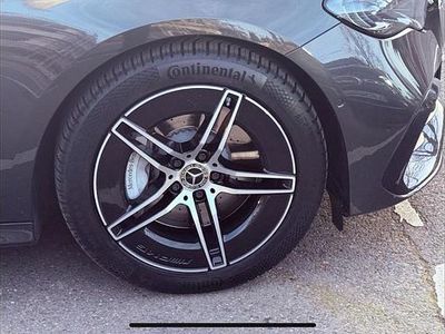 Gebraucht Mercedes E200 227 PS (166 kW) 2023 Schwarz Limousine