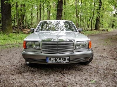 Usata Mercedes 300 SE 179 CV (131 kW) 1988 Argento Berlina