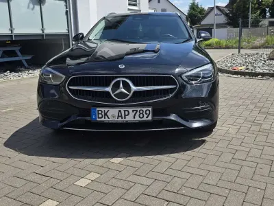 Gebraucht Mercedes C200 Advanced 163 PS (119 kW) 2023 Schwarz Kombi