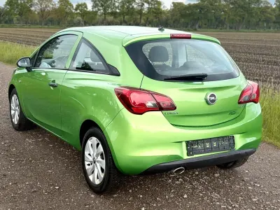 Używany Opel Corsa 95 KM (69 kW) 2017 Zielony Hatchback