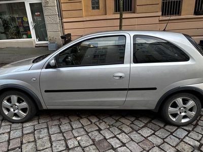 Silber Gebraucht 2004 Opel Corsa Kleinwagen | 500 € (Superpreis)