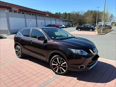 Usata Nissan Qashqai Acenta 116 CV (85 kW) 2015 Nero SUV