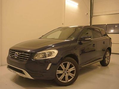 Blau Gebraucht 2015 Volvo XC60 Momentum SUV | 11.500 € (Etwas zu teuer)