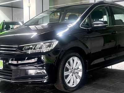 Gebraucht VW Touran Highline 150 PS (110 kW) 2015 Schwarz Van / Kleinbus