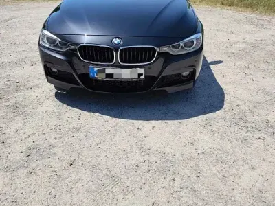 Gebraucht BMW 320 Sport Line 184 PS (135 kW) 2013 Schwarz Kombi