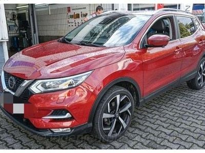 Rot Gebraucht 2018 Nissan Qashqai Tekna SUV | 10.600 € (Guter Preis)