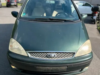 Gebraucht Ford Galaxy 116 PS (85 kW) 2005 Grün Van / Kleinbus