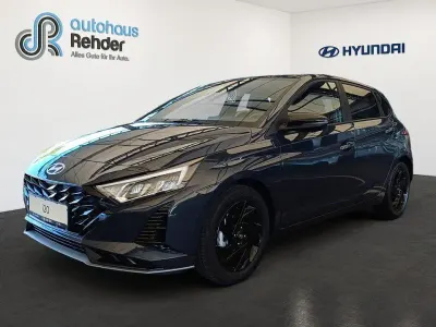 Neu Hyundai i20 Blackline 90 PS (66 kW) 2026 Aurora grey Kleinwagen