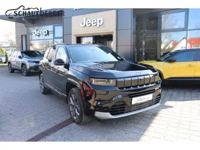 Neu Jeep Compass 145 PS (106 kW) 2026 Schwarz SUV