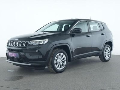 Gebraucht Jeep Compass Altitude 131 PS (96 kW) 2024 Black clear SUV